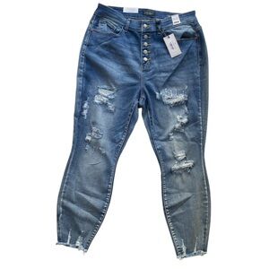 Judy Blue Jeans Skinny Fit Med Blue 16W Exposed Button fly Distressed JB82263MD